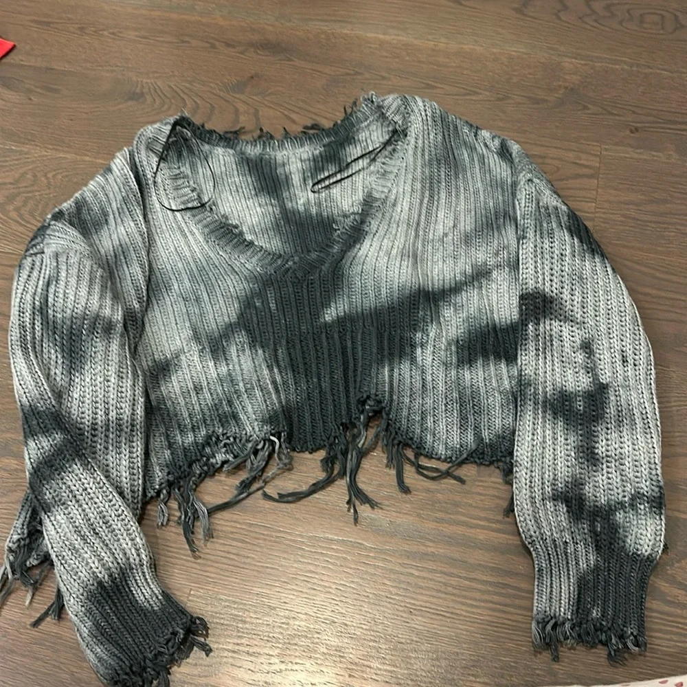 Sweater - Picture 1 of 1
